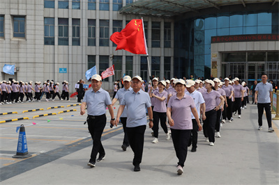 单县中心医院5·12护士节系列活动—— “我运动、我健康、我快乐”浮龙湖远足活动成功举办